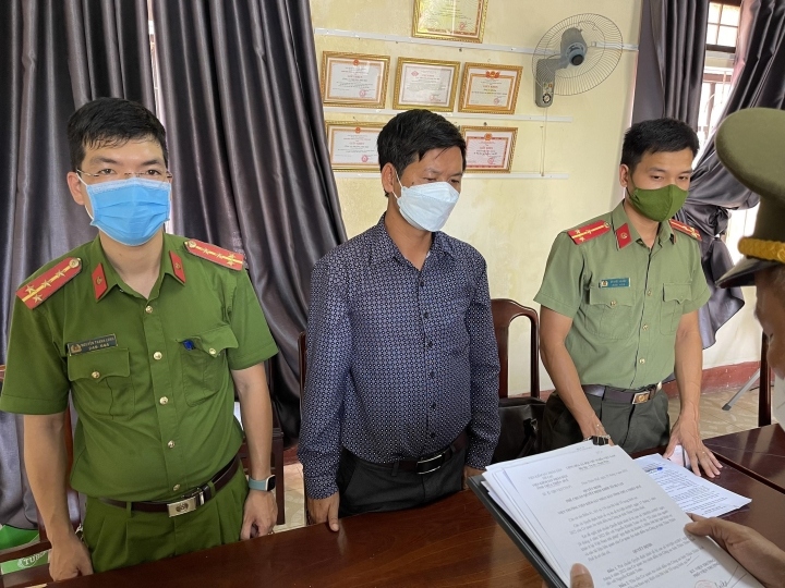 Bắt giữ kẻ tổ chức cho 2 người Trung Quốc ở lại Việt Nam trái phép