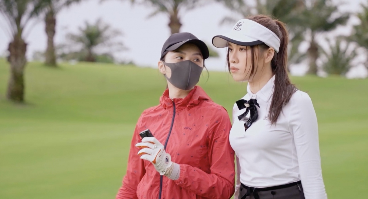 MC Thanh Thanh Huyền "khui" hàng loạt bí mật của Hương Giang trên sân golf