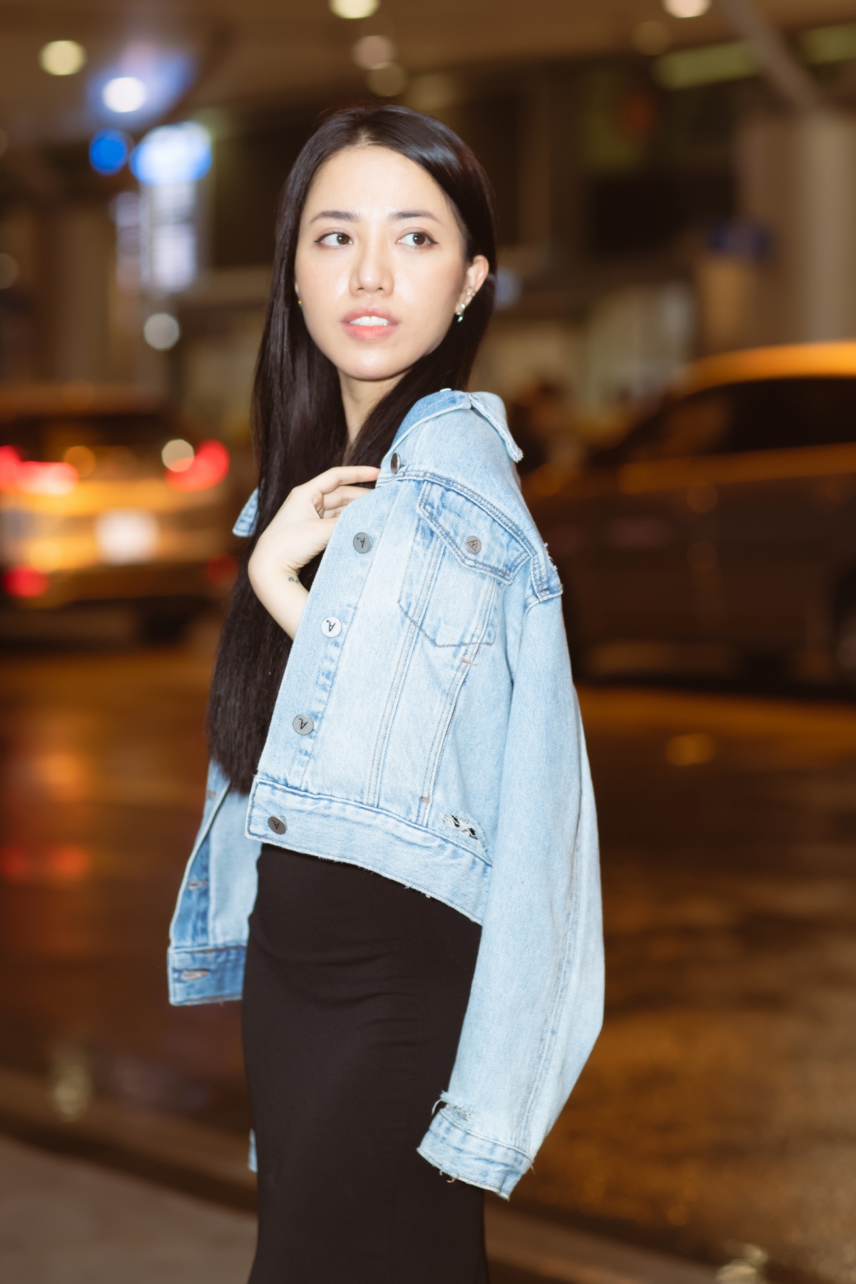 Phùng Khánh Linh sang Mỹ thu âm album thứ 2