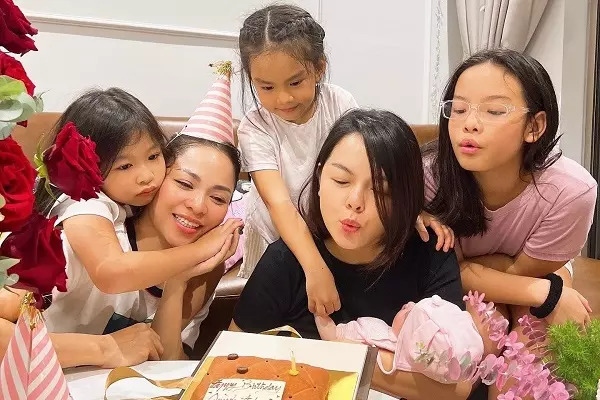 Chuyện showbiz: Phạm Quỳnh Anh đón sinh nhật bình yên bên các con