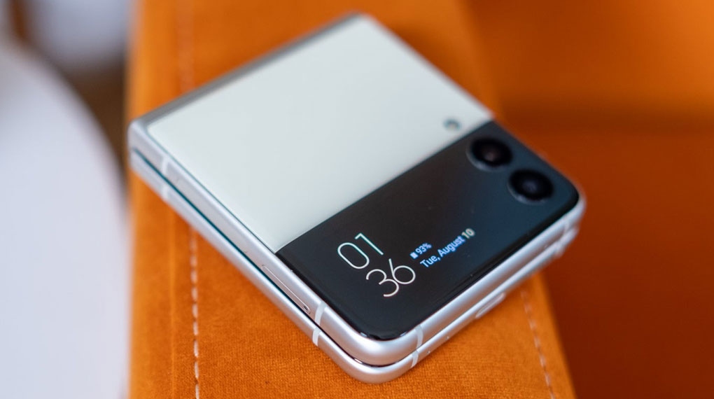 Giá bán của Samsung Galaxy Z Flip 3 và Z Fold 3 giảm mạnh, mua hay đợi?