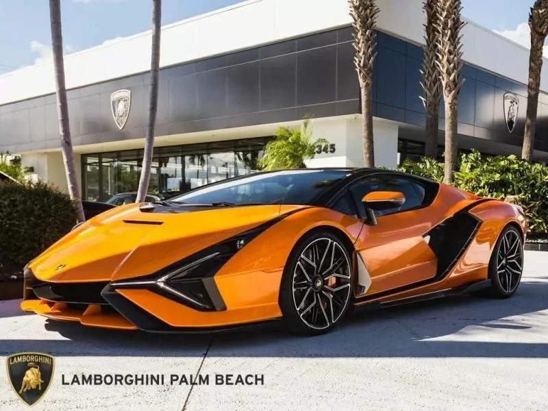 Lamborghini Sian được rao bán với giá cao gấp 10 lần Aventador