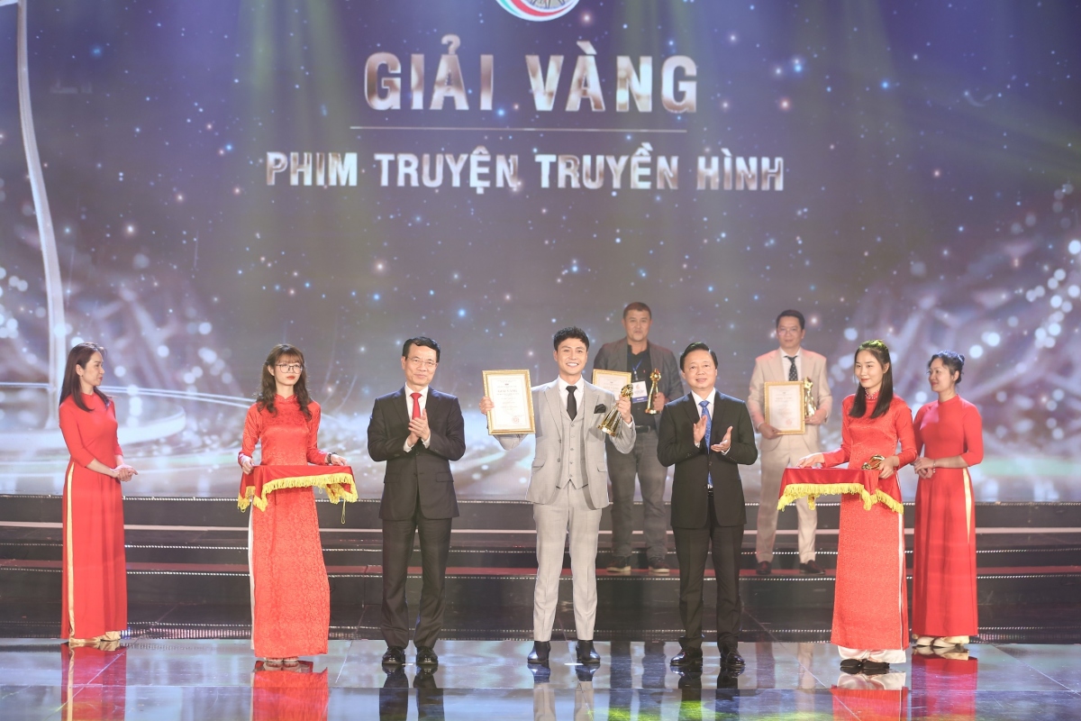 Thanh Sơn đoạt giải "Nam diễn viên xuất sắc" tại Liên hoan Truyền hình toàn quốc
