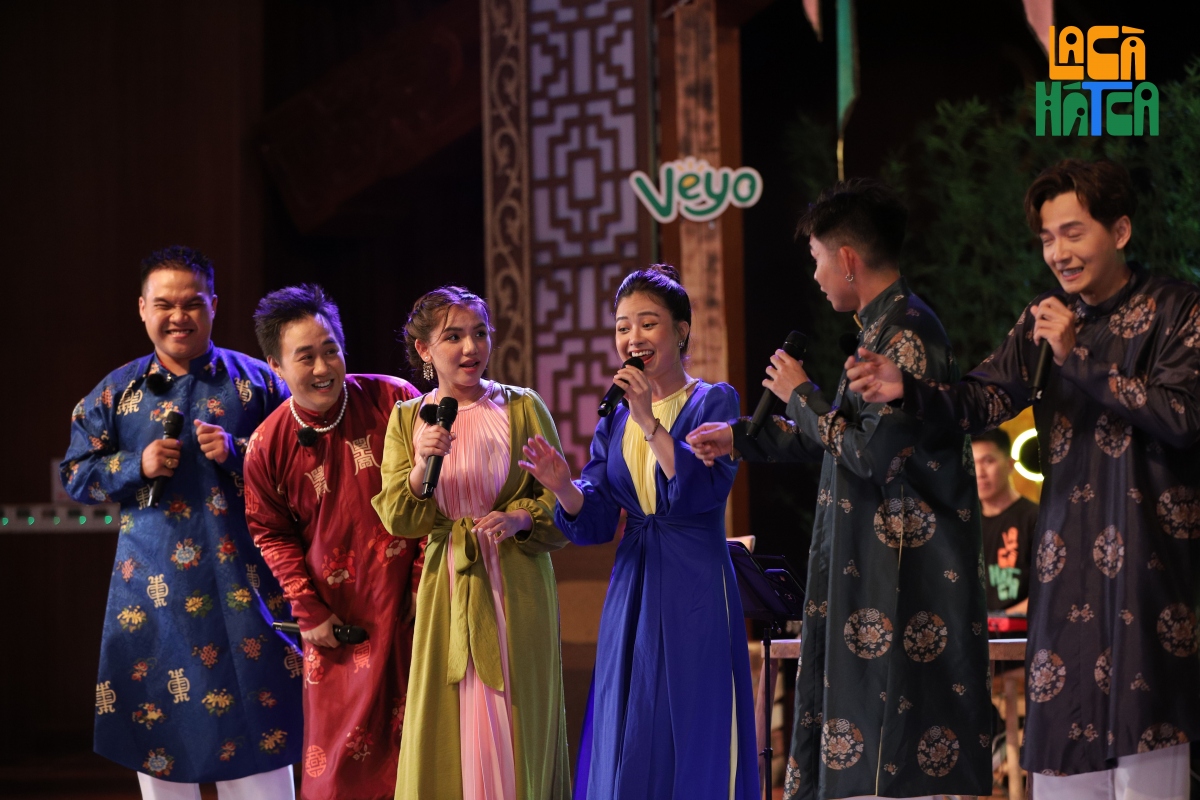 Dương Hoàng Yến bất ngờ tái hiện bài hát "Chiếc khăn piêu" trong "La cà hát ca"