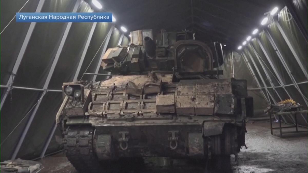 Nga lần đầu thu được xe chiến đấu bộ binh Bradley ở tiền tuyến Ukraine