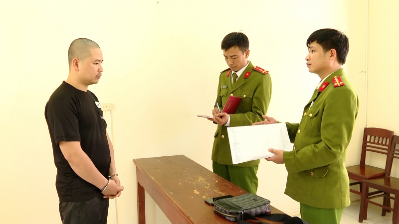 Công an huyện Kim Sơn, Ninh Bình bắt đối tượng tàng trữ, sử dụng heroin