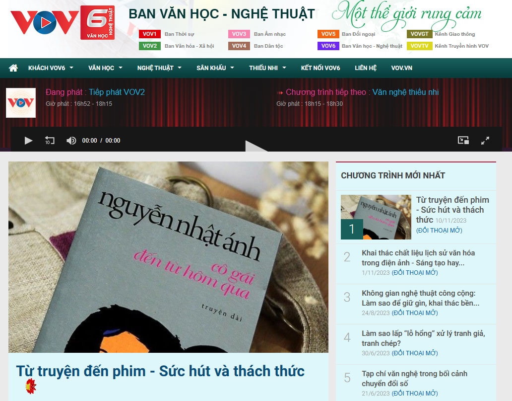 Lắng tai nghe Chương trình phát thanh Văn nghệ của Đài Tiếng nói Việt Nam