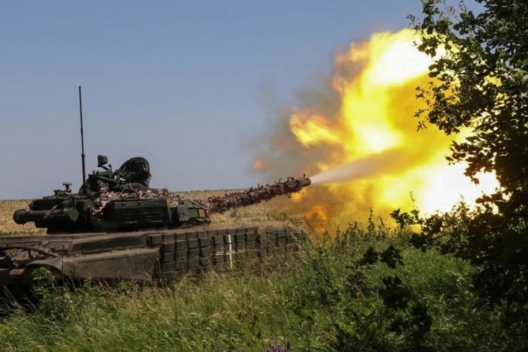 Nga phá hủy kho đạn dược, bắn hạ 97 máy bay không người lái của Ukraine