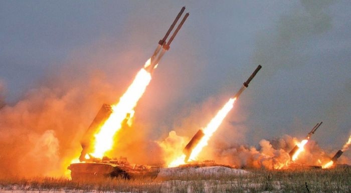 Nga dội tên lửa tầm xa, bắn nổ nhà máy sản xuất vũ khí và đạn dược của Ukraine