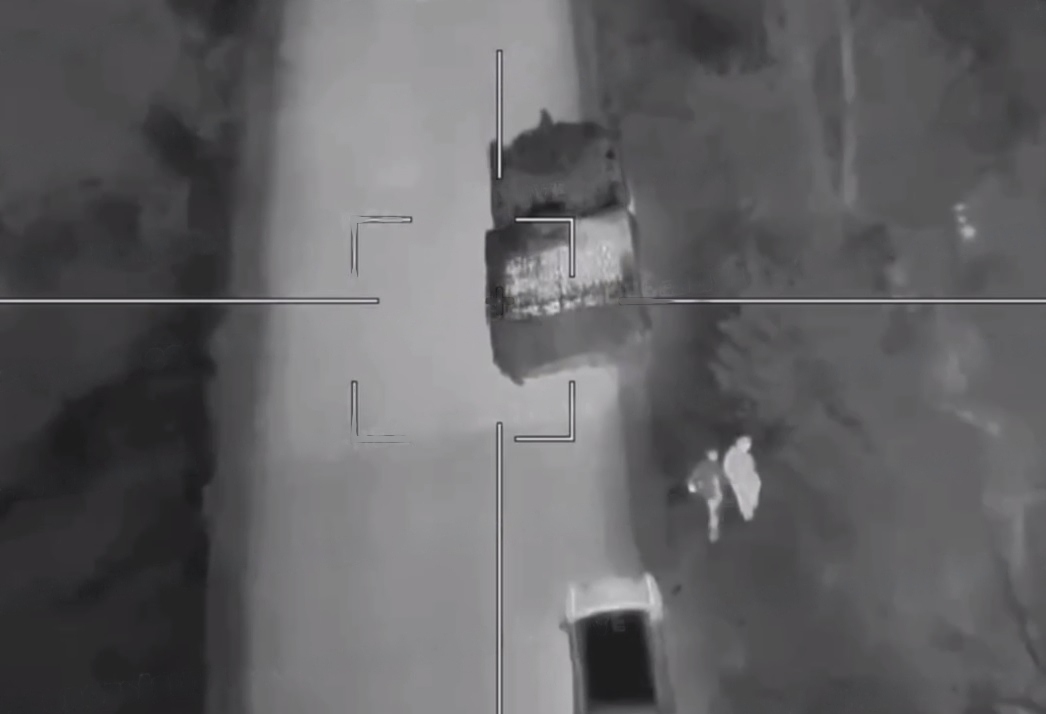 Khoảnh khắc hệ thống HIMARS bị “xé toạc” sau đòn tấn công của UAV Lancet