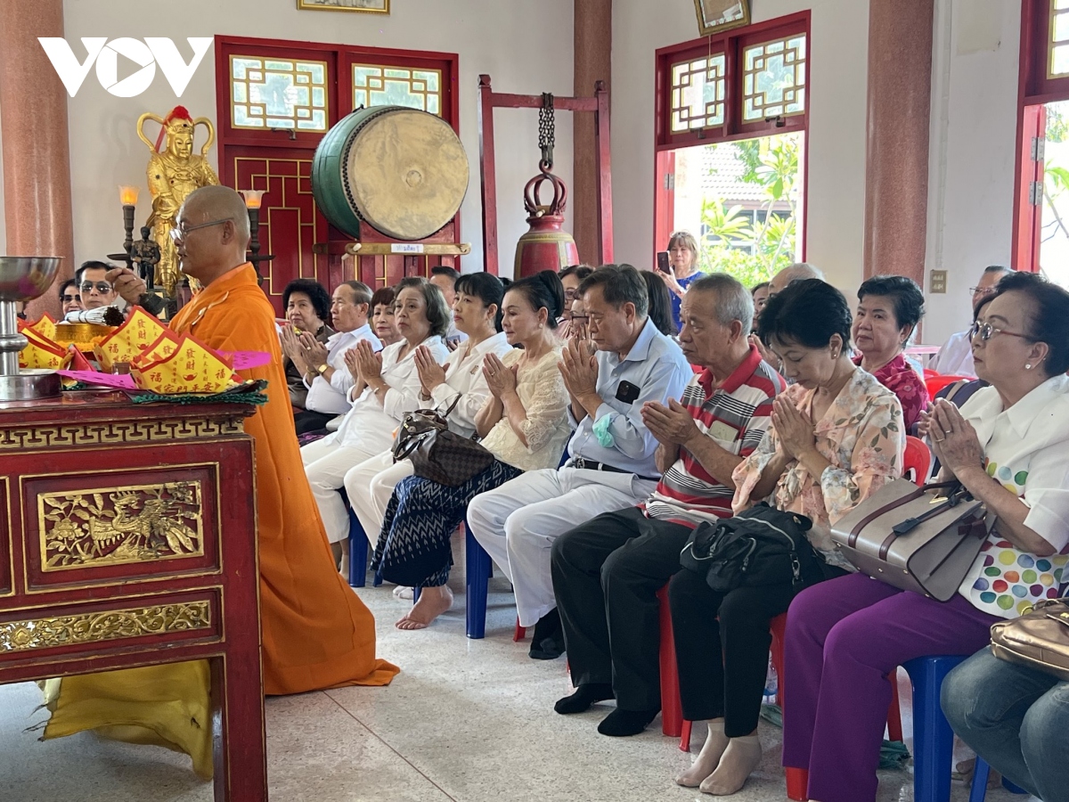 Kiều bào tại Thái Lan gìn giữ truyền thống Tết Thượng Nguyên