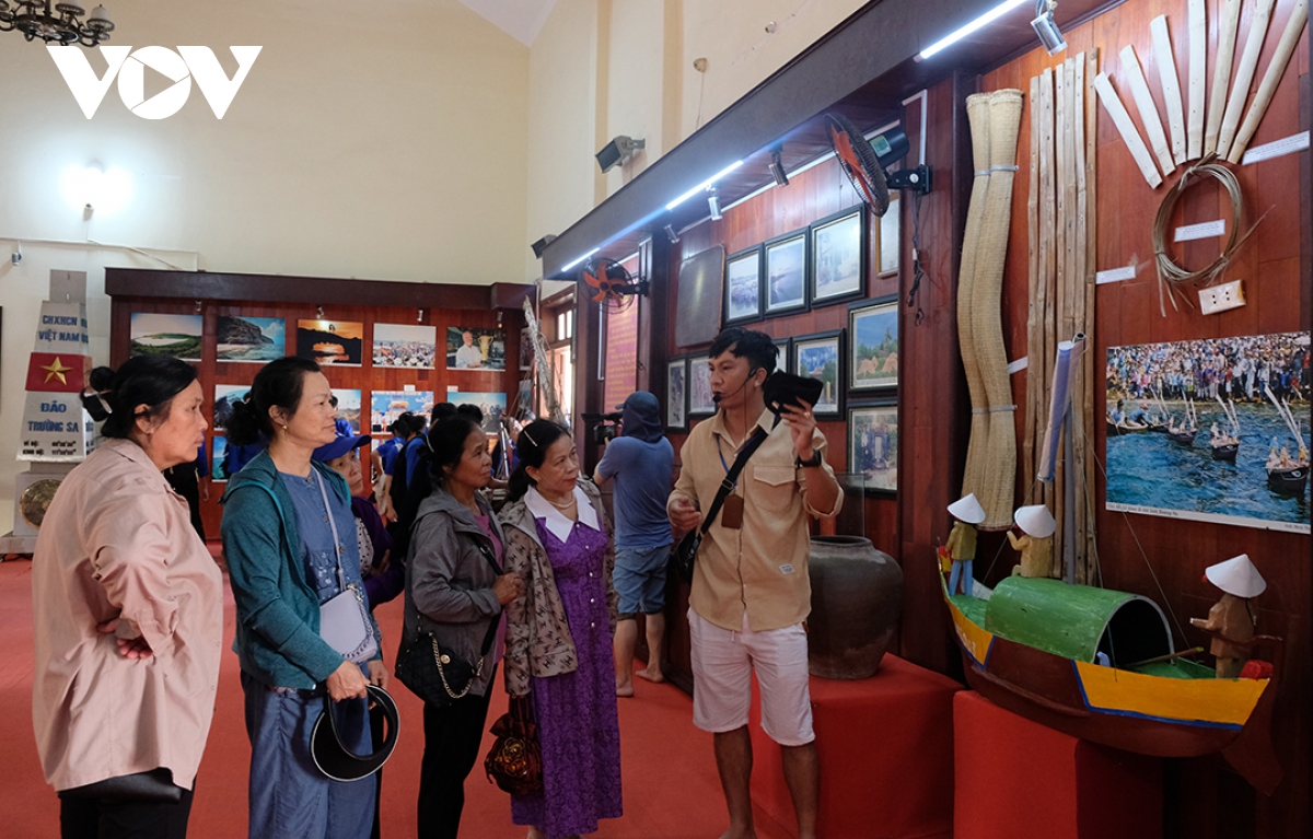 Chuỗi sự kiện văn hóa, thể thao thu hút khách đến Lý Sơn